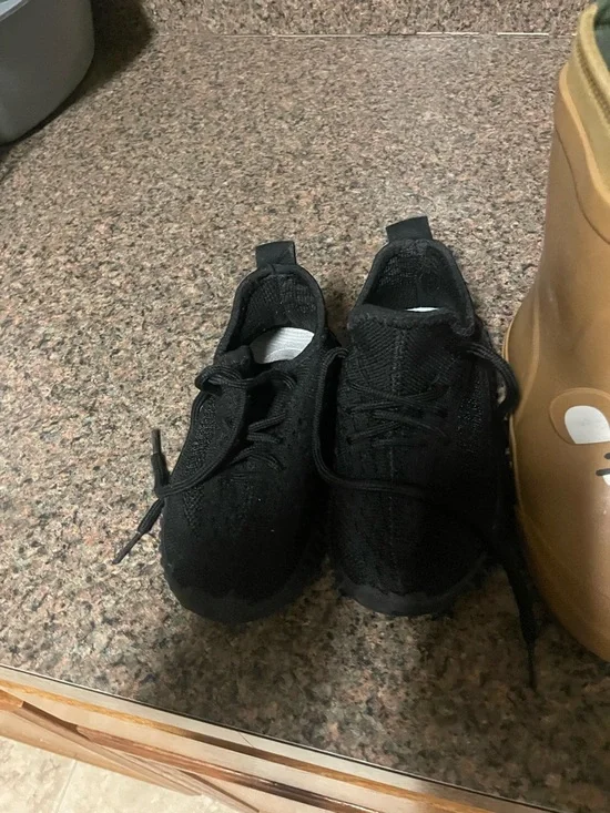 Lot of H&M toddler shoes and toddler rainboot - Picture 5 of 9